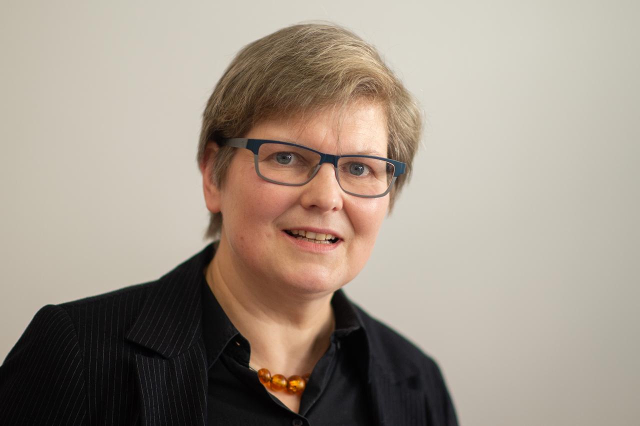 Birgit Neumann-Becker, Beauftragte des Landes Sachsen-Anhalt zur Aufarbeitung der SED-Diktatur Birgit Neumann-Becker, Beauftragte des Landes Sachsen-Anhalt zur Aufarbeitung der SED-Diktatur