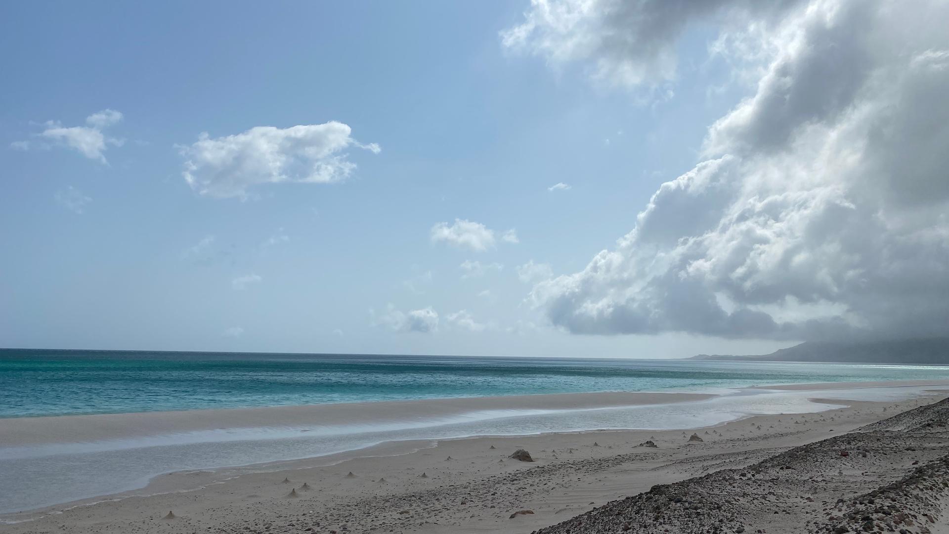 Strand auf der Insel Sokotra Strand auf der Insel Sokotra