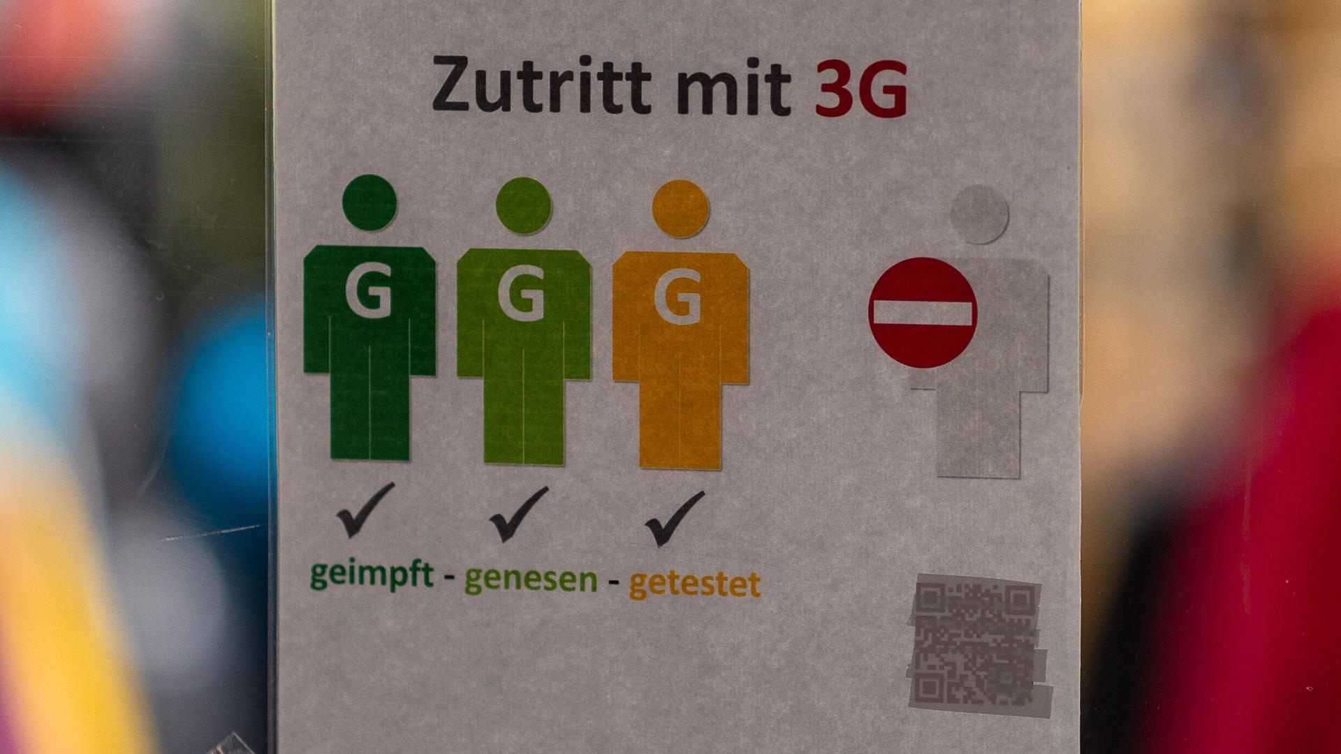Ein Schild mit dem Hinweis zu 3G Ein Schild mit dem Hinweis zu 3G