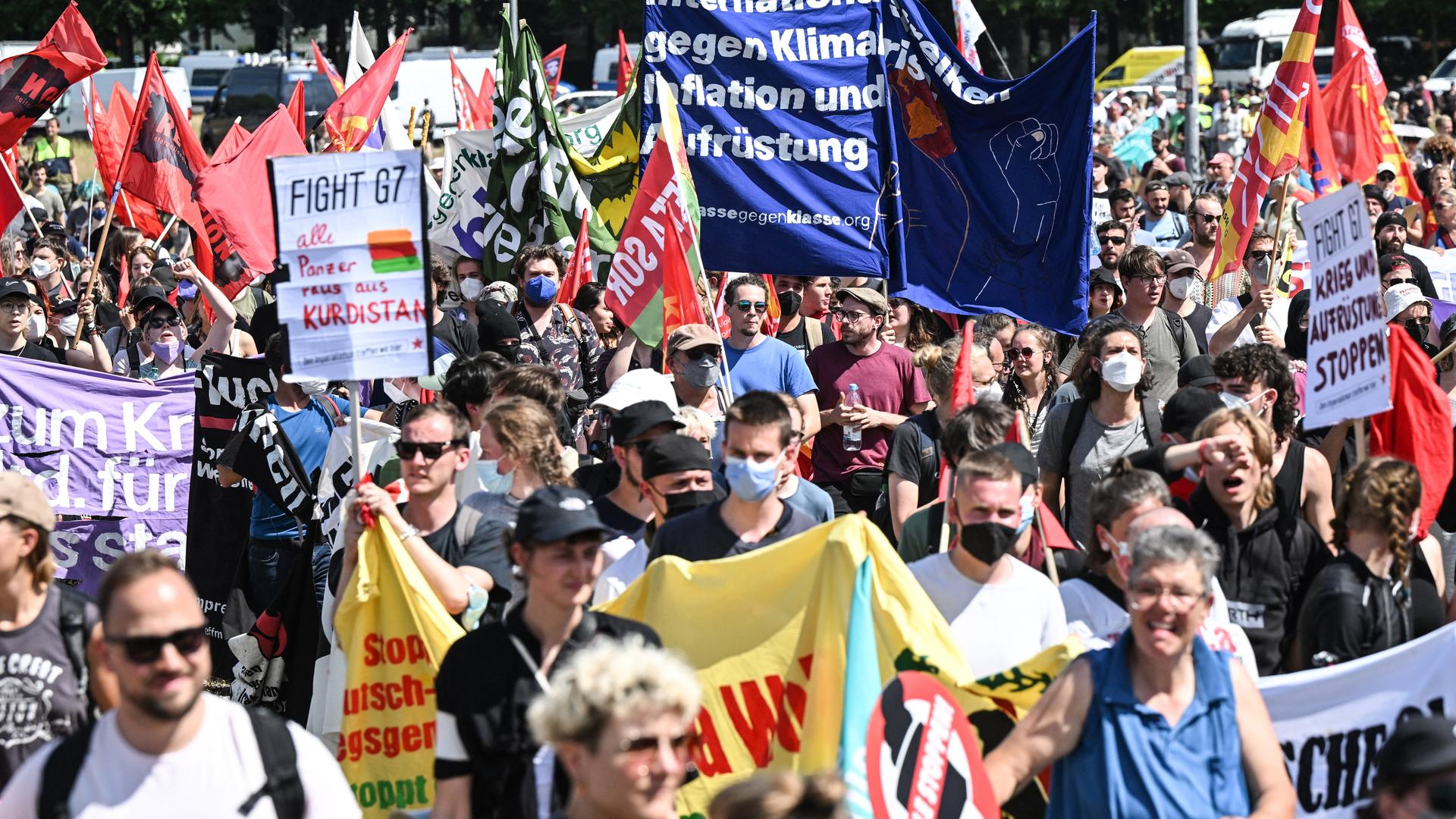 25. Juni 2022: Proteste gegen den G7-Gipfel auf der Theresienwiese in München 25. Juni 2022: Proteste gegen den G7-Gipfel auf der Theresienwiese in München