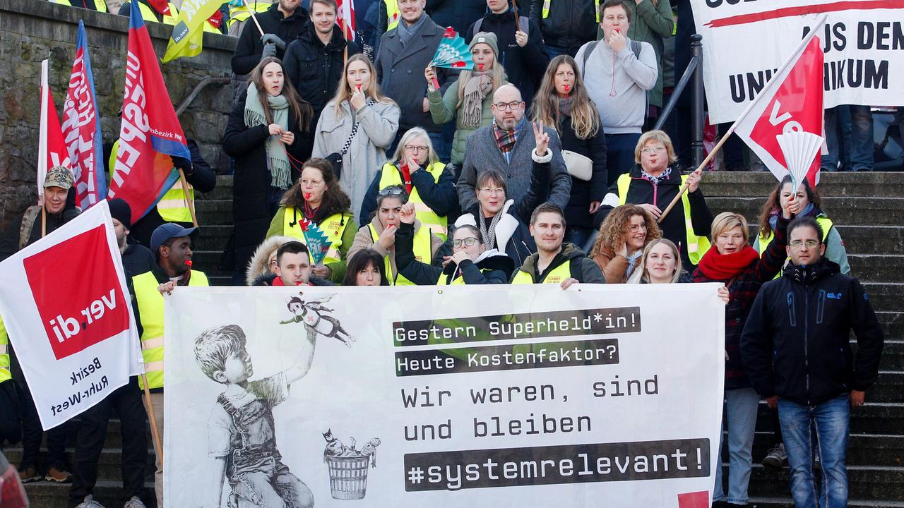 Öffentlicher Dienst - Weitere Warnstreiks in NRW | deutschlandfunk.de