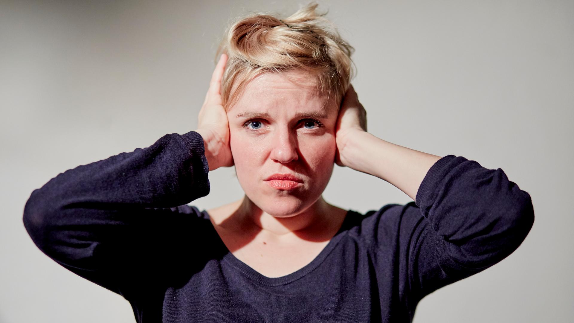 Porträt der Schauspielerin Patty von "Trio Projektbar", 2021 Porträt der Schauspielerin Patty von "Trio Projektbar", 2021