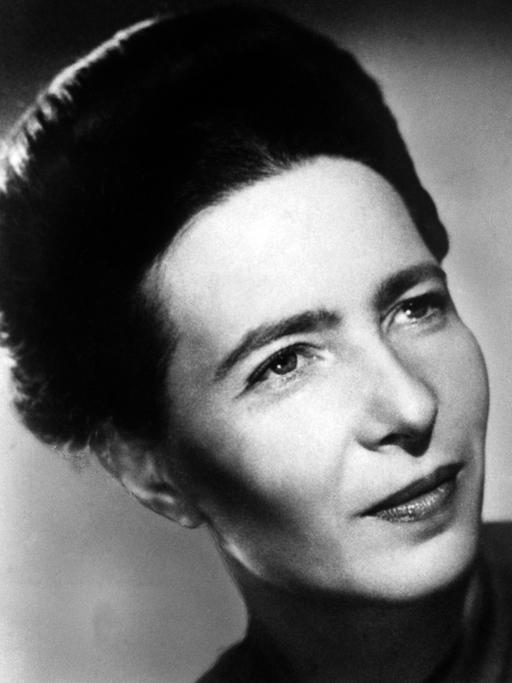 Die französische Schriftstellerin, Philosophin  und Feministin Simone de Beauvoir