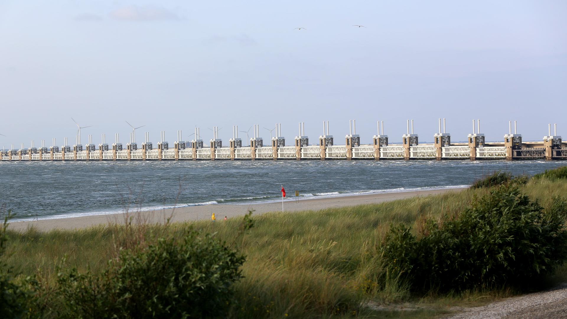 Strumflutwehr Oosterschelde Strumflutwehr Oosterschelde
