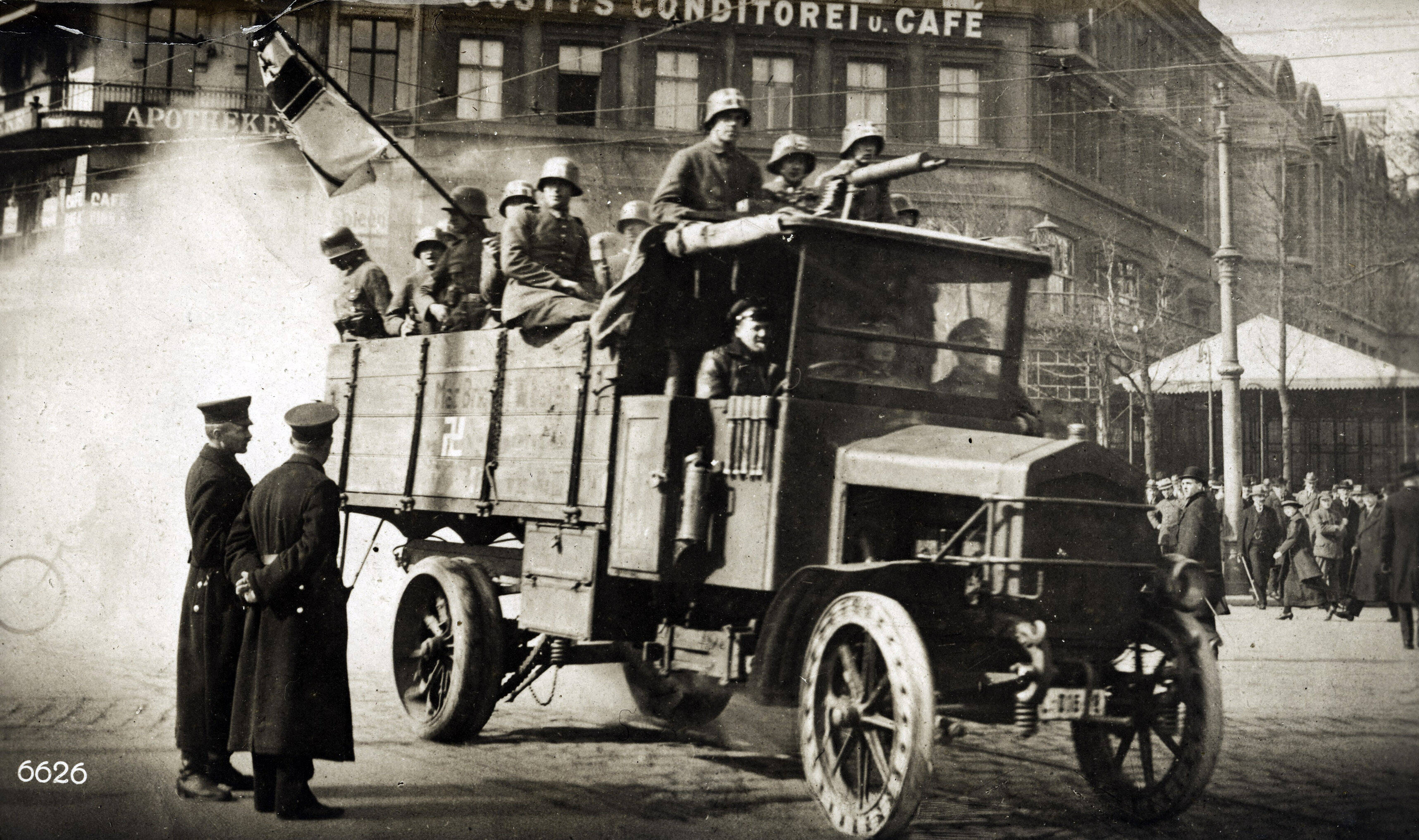 100 Jahre politischer Mord in Deutschland 100 Jahre politischer Mord in Deutschland