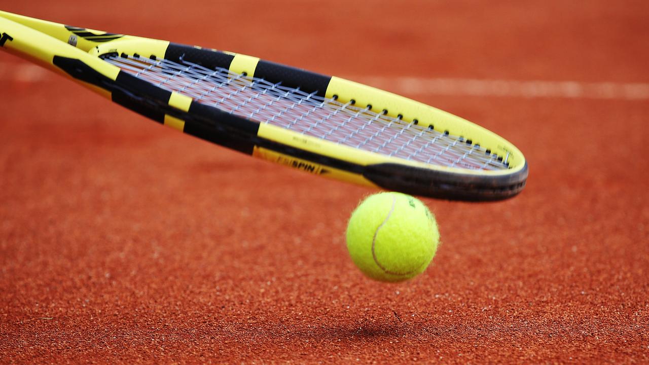 Spiele Mit Dem Tennisball 50 Jahre Tennis-Bundesliga - Hoffen auf bessere Zeiten