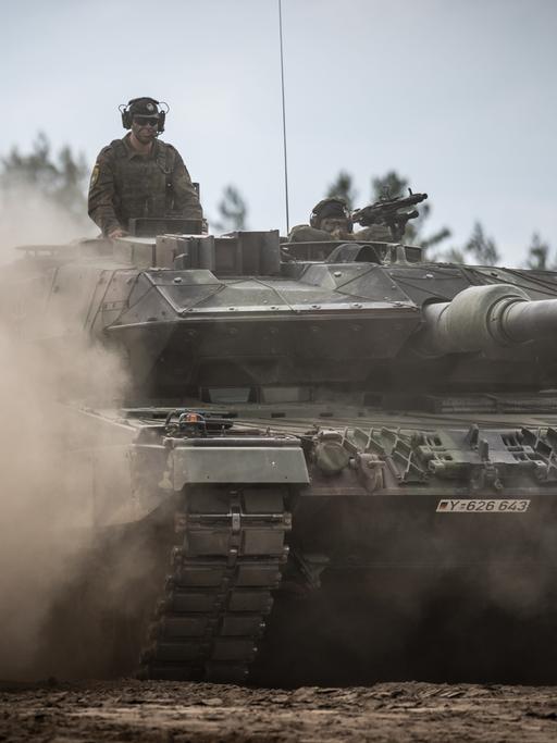 Ein Leopard-2-Panzer der Bundeswehr 
