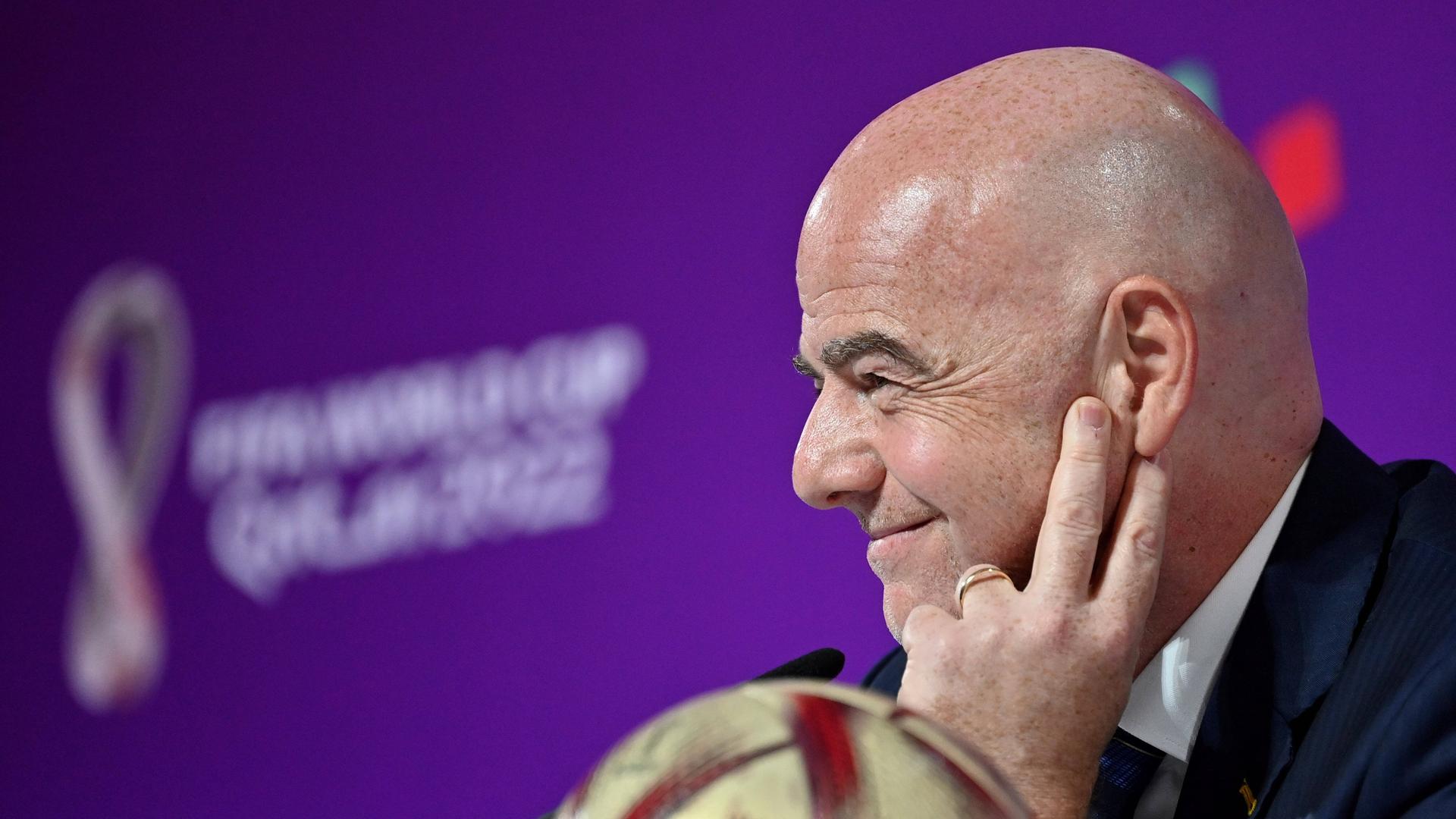 FIFA-Präsident Gianni Infantino bei der Abschluss-Pressekonferenz der WM 2022 in Katar. FIFA-Präsident Gianni Infantino bei der Abschluss-Pressekonferenz der WM 2022 in Katar.