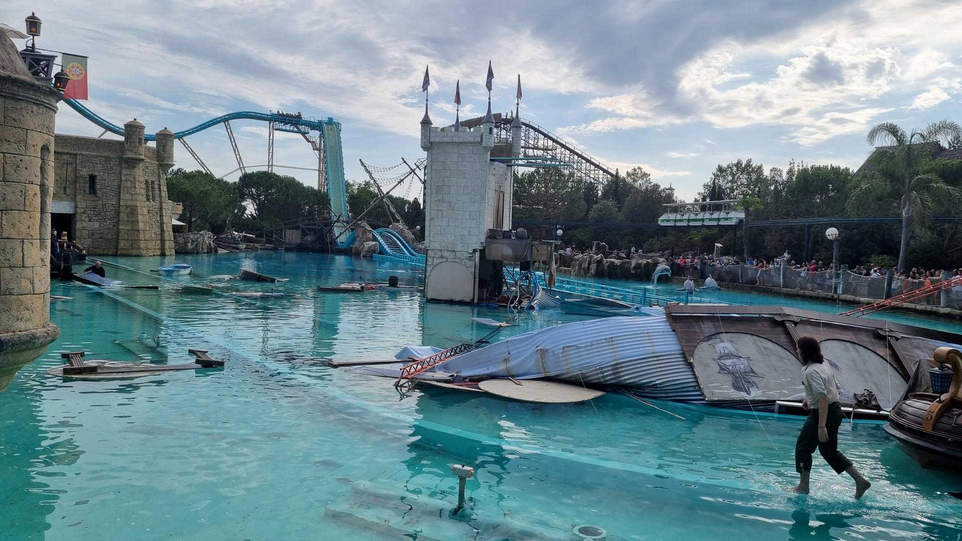 Rust - Sieben Verletzte nach Unfall in Freizeitpark