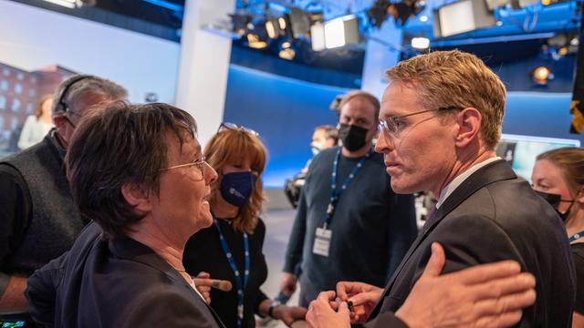 Gratulation für den Wahlsieger in Schleswig-Holstein, Daniel Günther (CDU).