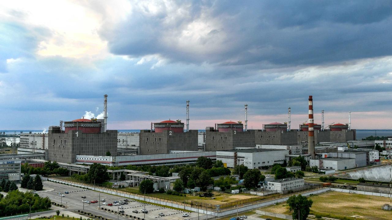 Blick auf das Atomkraftwerk Saporischschja in der Ukraine Blick auf das Atomkraftwerk Saporischschja in der Ukraine