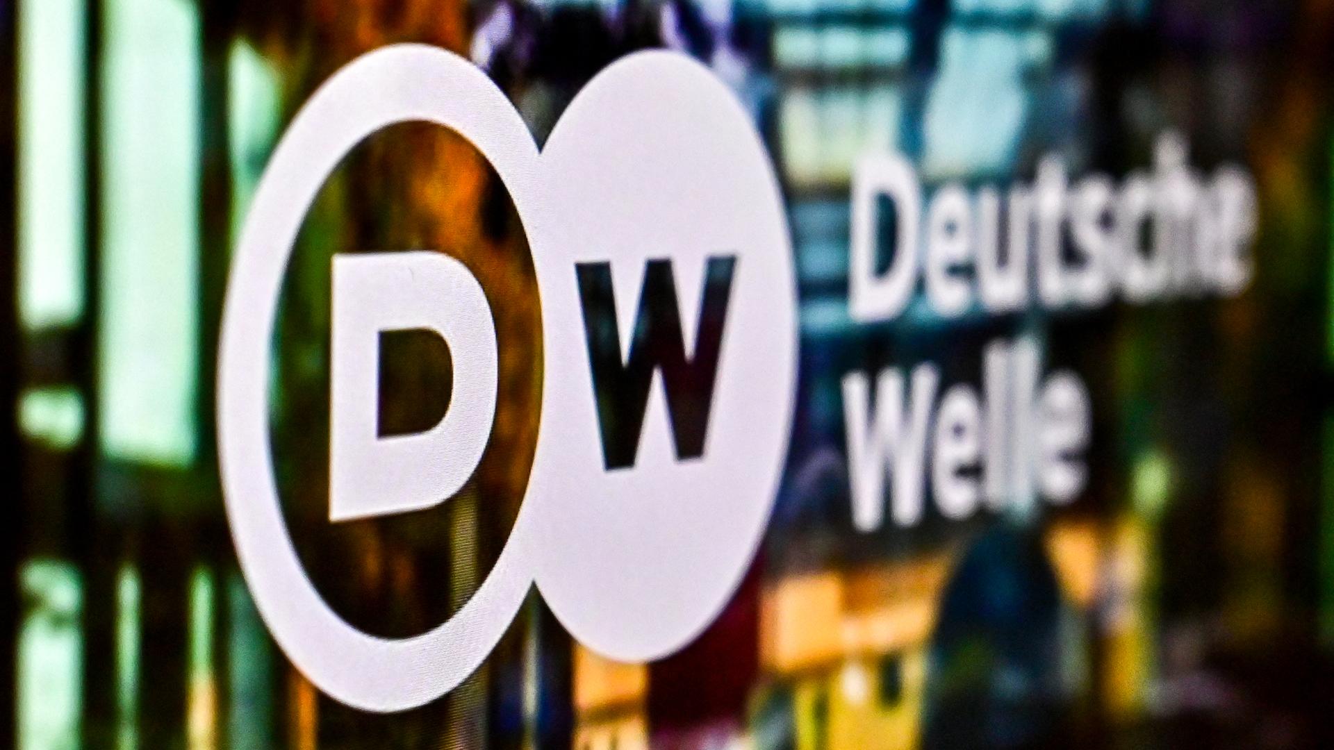 Logo der Deutschen Welle. Logo der Deutschen Welle.