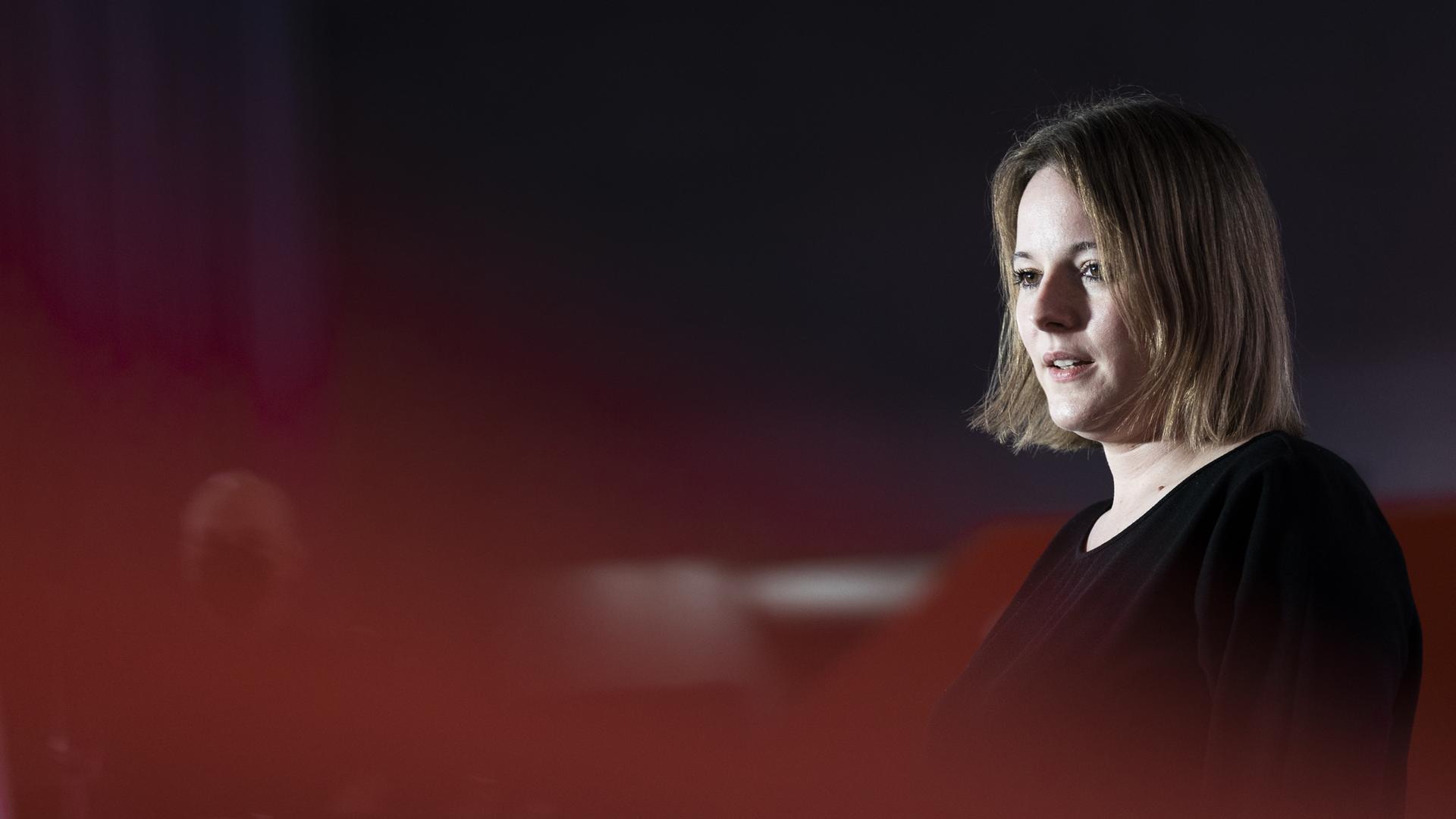 Jessica Rosenthal, Mitglied des Bundestages und Vorsitzende der Jusos, beim SPD-Bundesparteitag Jessica Rosenthal, Mitglied des Bundestages und Vorsitzende der Jusos, beim SPD-Bundesparteitag