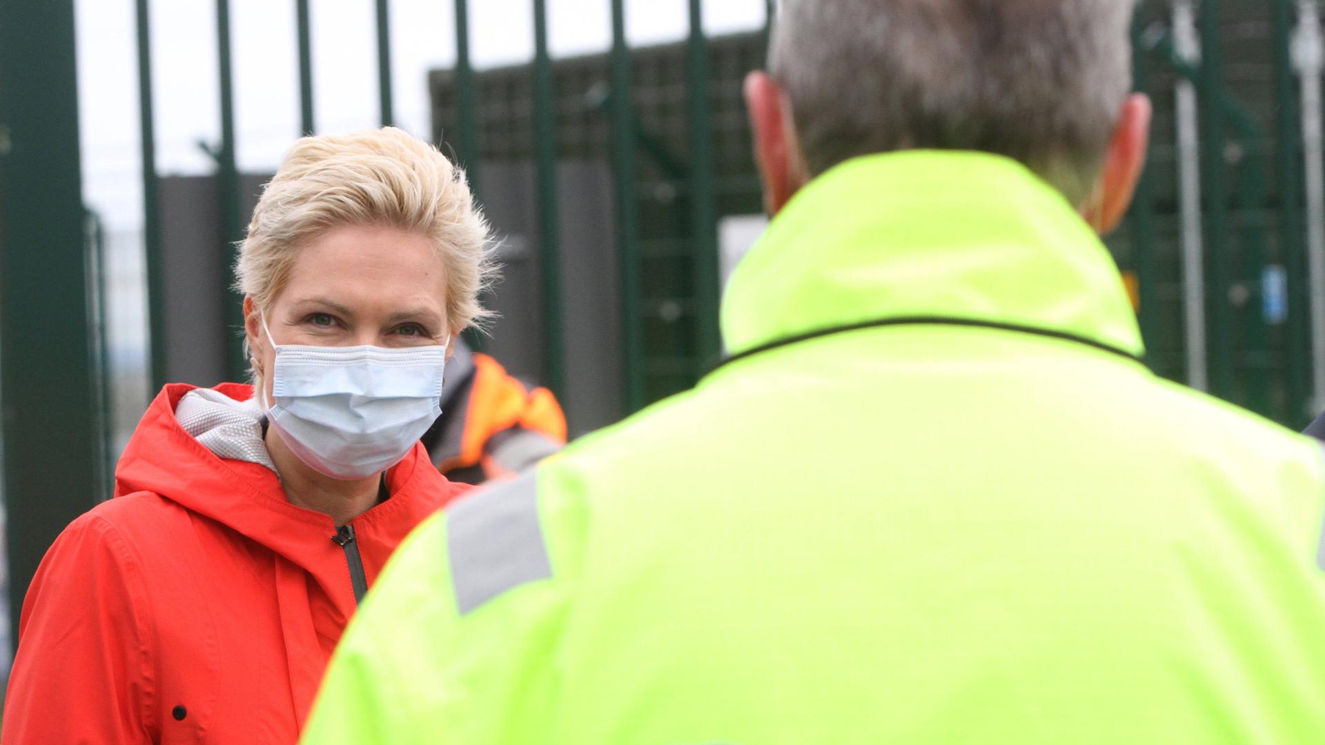 Die Ministerpräsidentin des Landes Mecklenburg Vorpommern Manuela Schwesig besucht die Anlandestation für die Ostsee-Pipeline Nord Stream 2 Die Ministerpräsidentin des Landes Mecklenburg Vorpommern Manuela Schwesig besucht die Anlandestation für die Ostsee-Pipeline Nord Stream 2