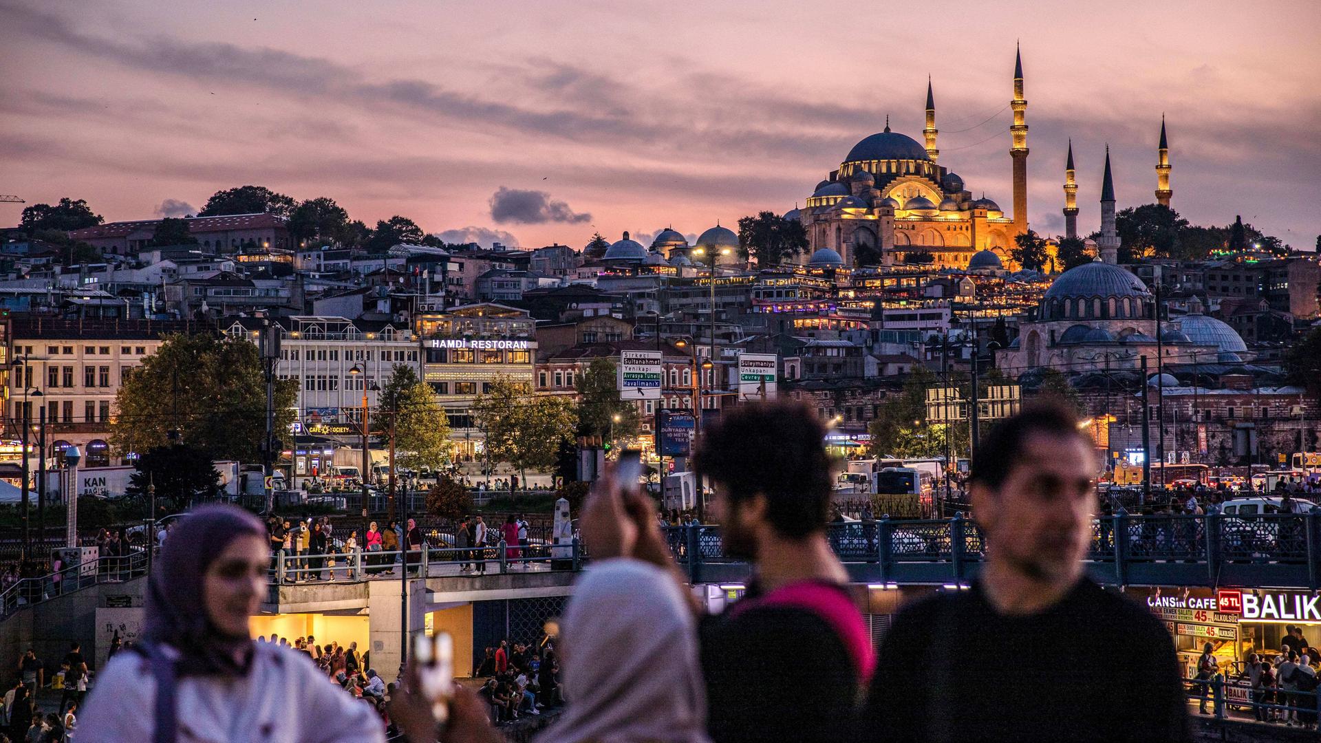 Istanbul bei Nacht. Istanbul bei Nacht.