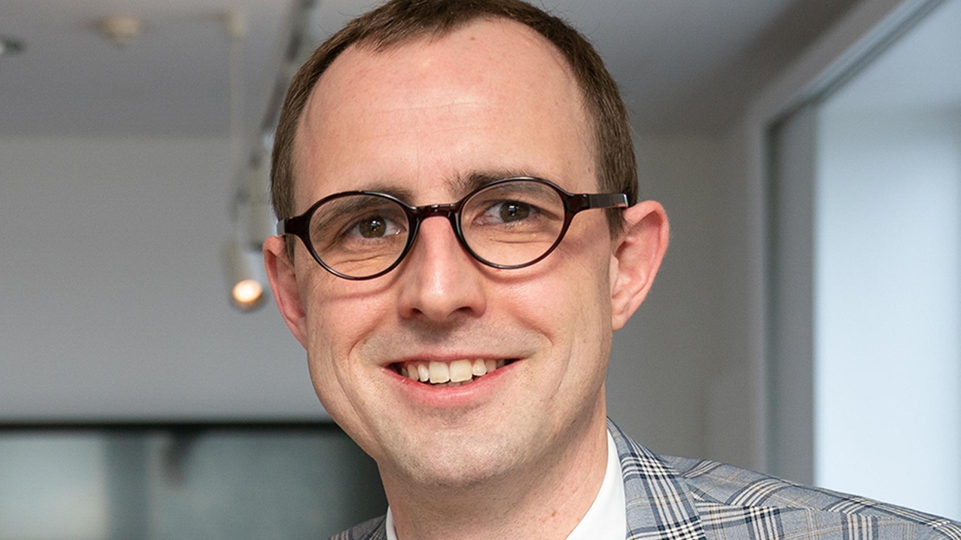 Porträt: Dirk Schrödter Porträt: Dirk Schrödter