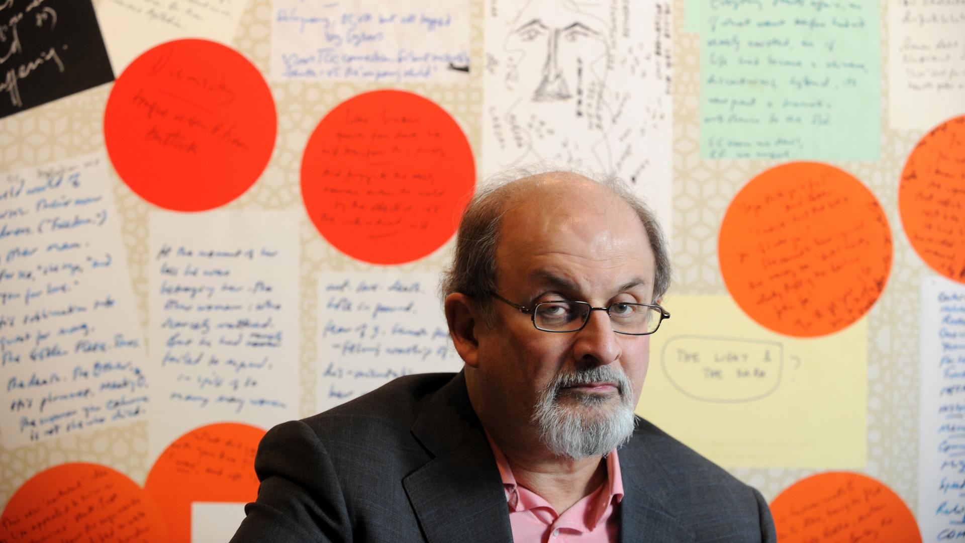 Der Schriftsteller Salman Rushdie Der Schriftsteller Salman Rushdie