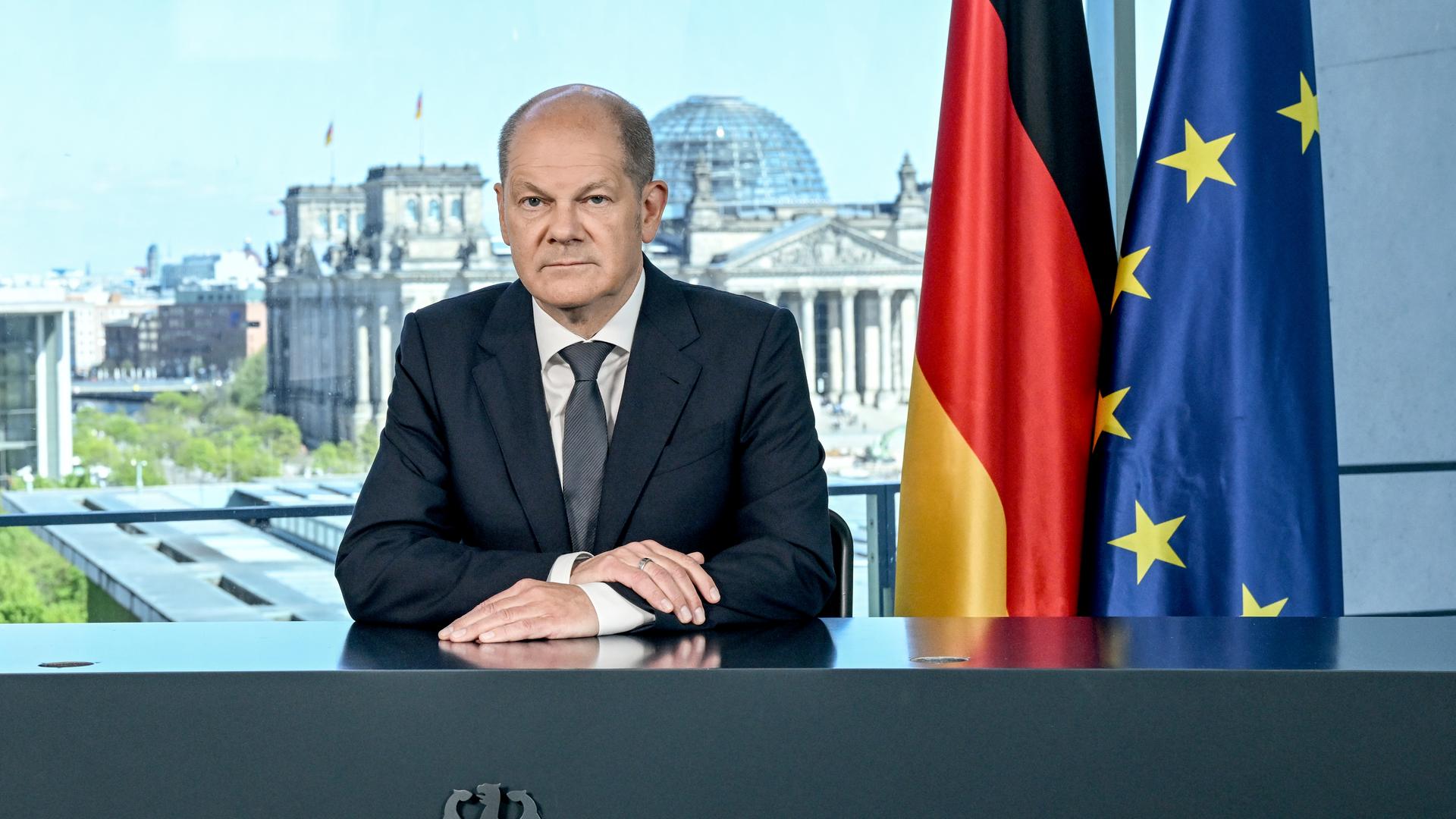 TV-Ansprache Von Olaf Scholz - Klare Worte Zum Tag Der Befreiung ...