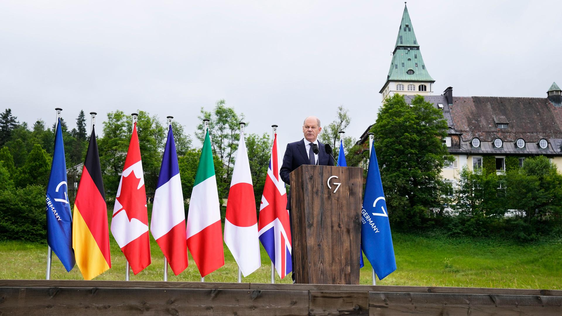 G7-Gipfel - Bundeskanzler Scholz düpiert Journalistin - Kritik von Medien