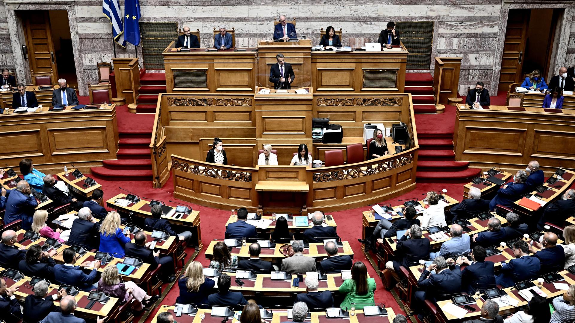 Ansicht des griechischen Parlaments aus der Vogelperspektive.