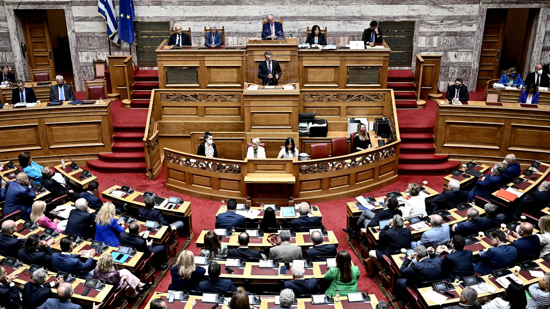 Ansicht des griechischen Parlaments aus der Vogelperspektive. Ansicht des griechischen Parlaments aus der Vogelperspektive.