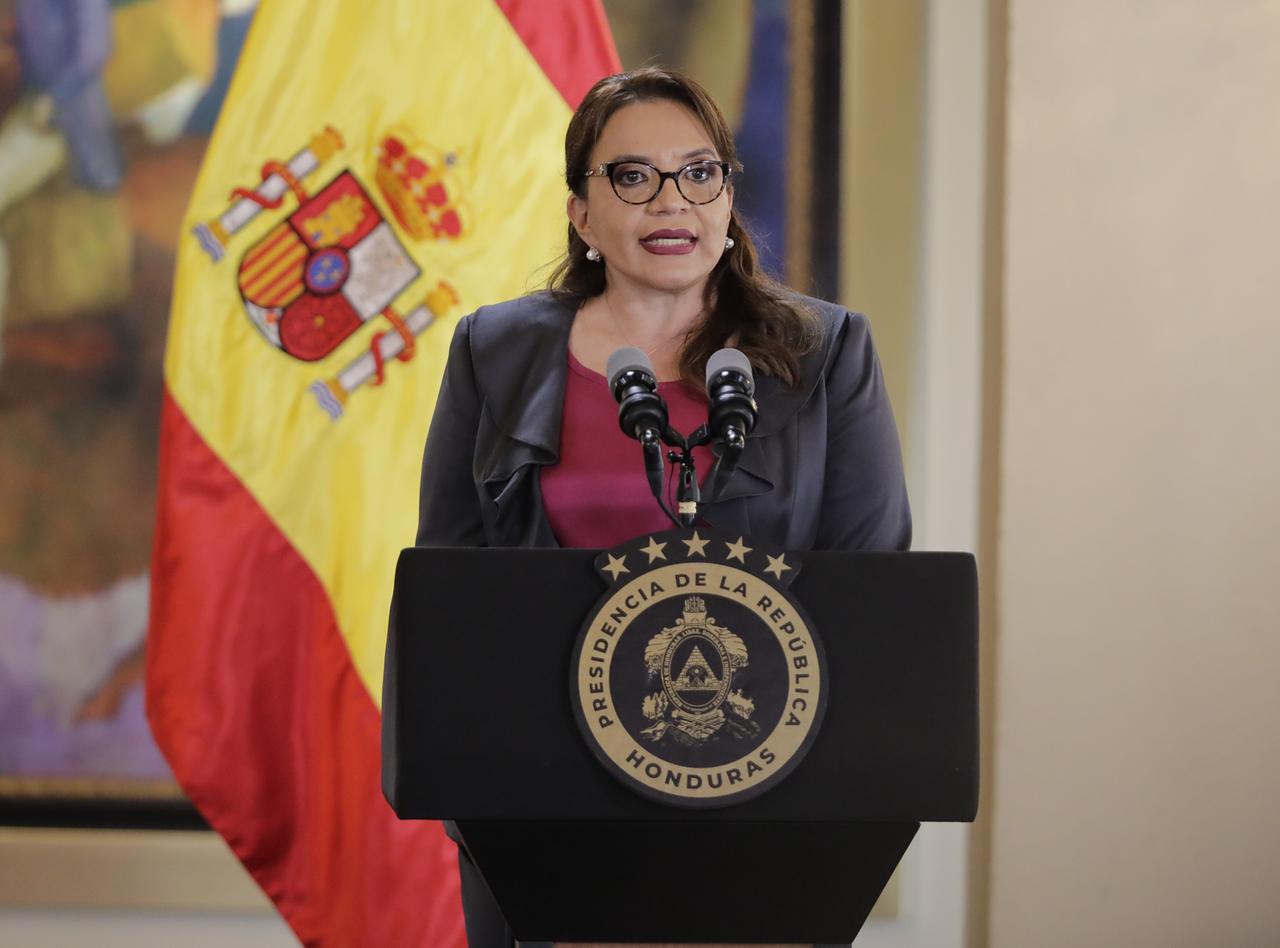 Die honduranische Präsidentin Xiomara Castro hält eine Pressekonferenz im August 2022 Die honduranische Präsidentin Xiomara Castro hält eine Pressekonferenz im August 2022