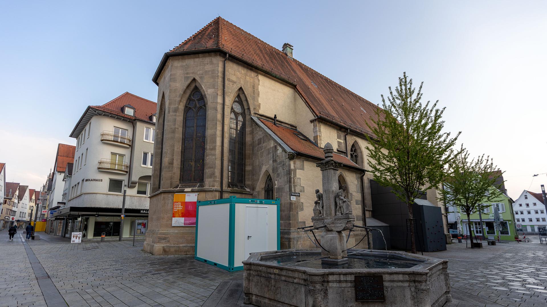 Blick auf die Nikolaikirche in Reutlingen. Blick auf die Nikolaikirche in Reutlingen.