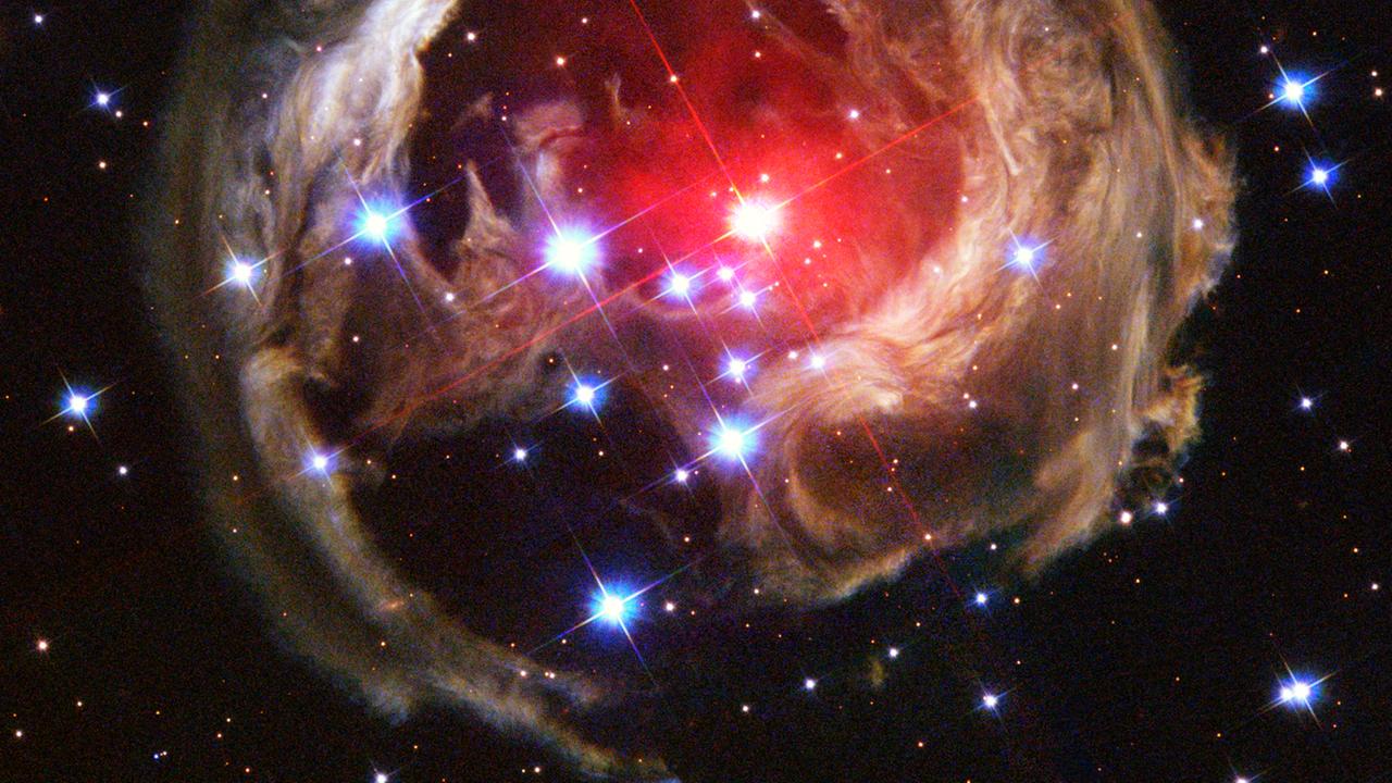 Der wohl schönste Stern im Einhorn: Ausbruch von V838 Monocerotis, beobachtet vom Hubble-Weltraumteleskop. Der wohl schönste Stern im Einhorn: Ausbruch von V838 Monocerotis, beobachtet vom Hubble-Weltraumteleskop.