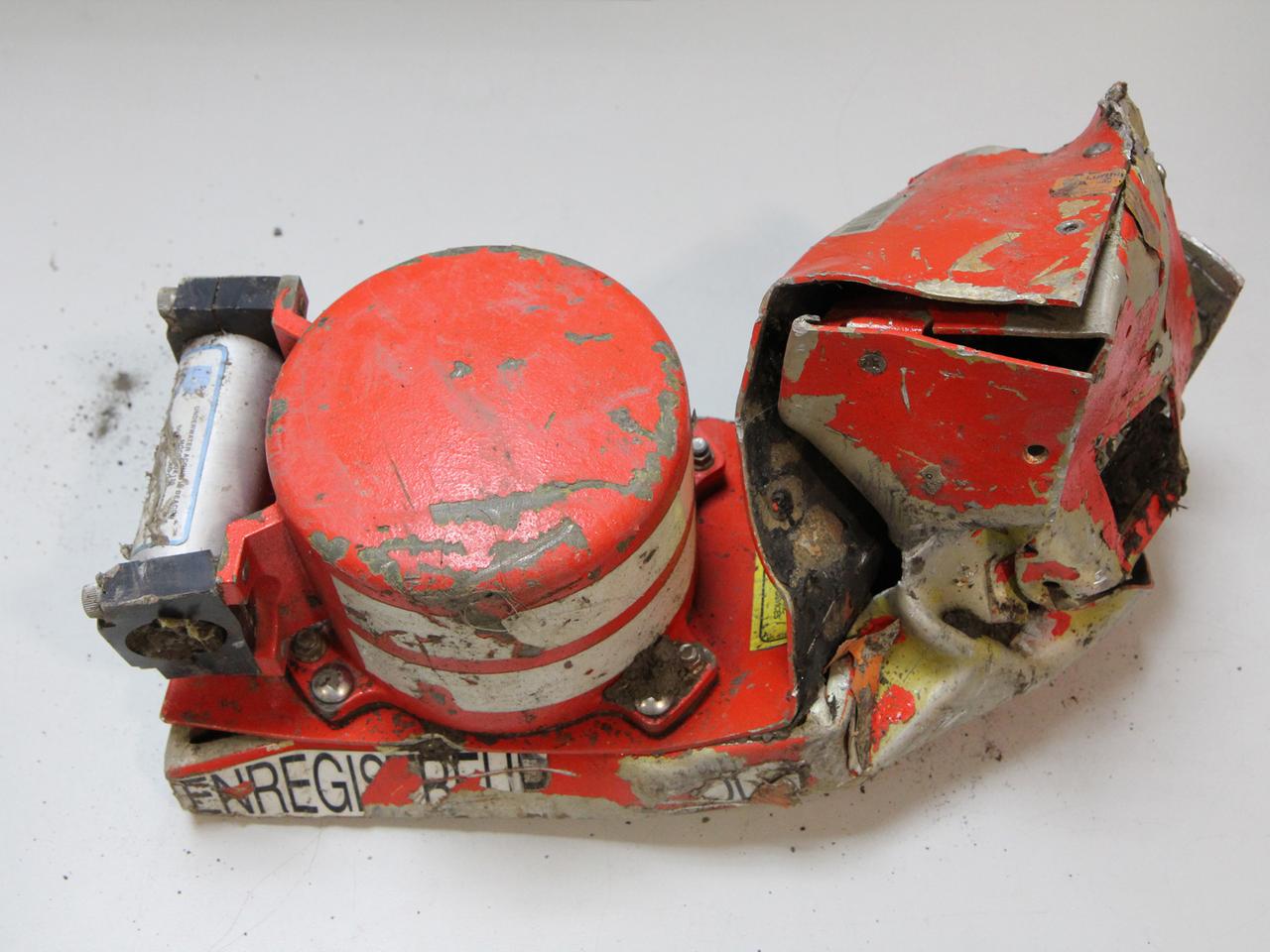 Der Voice-Recorder der in Frankreich abgestürzten Germanwings-Maschine 4U 9525. Der Voice-Recorder der in Frankreich abgestürzten Germanwings-Maschine 4U 9525.