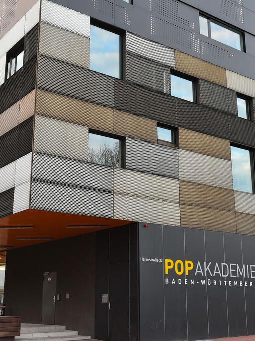 Blick auf das Gebäude der Popakademie, aufgenommen am 26.02.2015 in Mannheim (Baden-Württemberg). Foto: Uwe Anspach, dpa