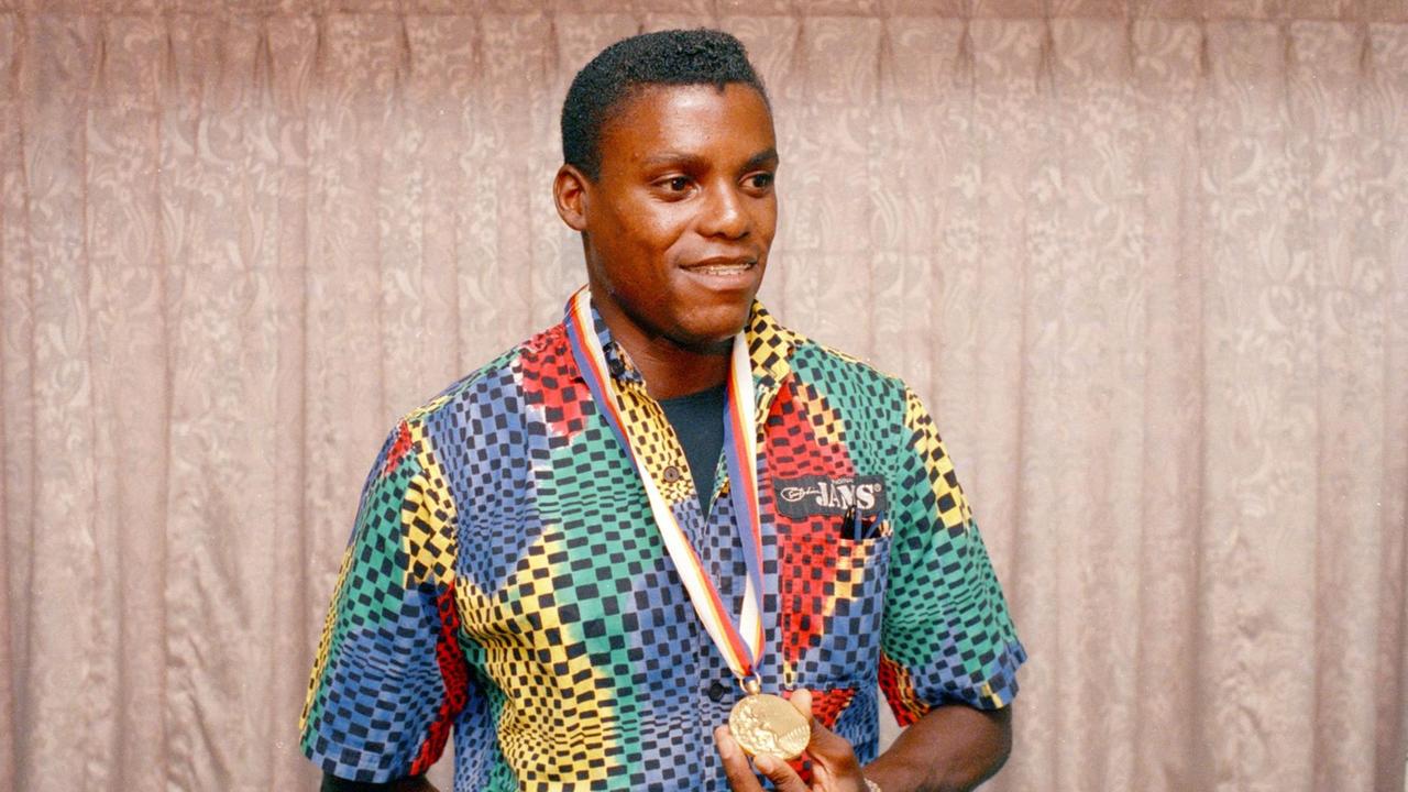 Carl Lewis gilt als einer der erfolgreichsten Leichtathleten aller Zeiten. Carl Lewis gilt als einer der erfolgreichsten Leichtathleten aller Zeiten.