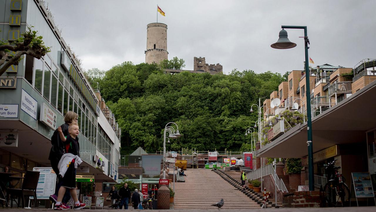 Die Godesburg in Bonn (Nordrhein-Westfalen) Die Godesburg in Bonn (Nordrhein-Westfalen)
