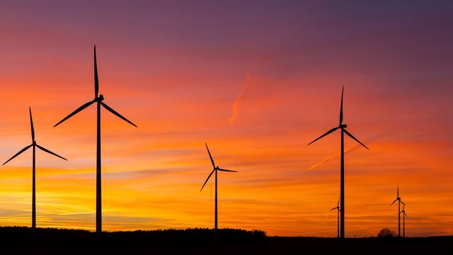 Der Anteil der erneuerbaren Energien aus Wind oder Sonne soll auf mindestens 27 Prozent steigen. 