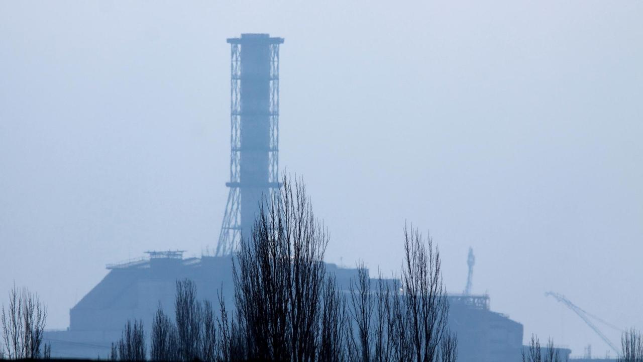 Die Ruine des früheren Atomkraftwerks Tschernobyl Die Ruine des früheren Atomkraftwerks Tschernobyl