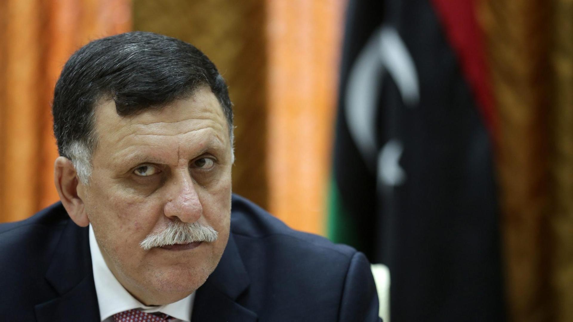 Der Ministerpräsident der international anerkannten libyschen Übergangsregierung, Fajes al-Sarradsch. Der Ministerpräsident der international anerkannten libyschen Übergangsregierung, Fajes al-Sarradsch.