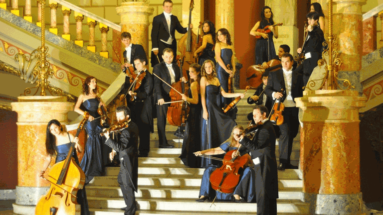Das Kammerorchester Camerata Regala aus Bukarest Das Kammerorchester Camerata Regala aus Bukarest