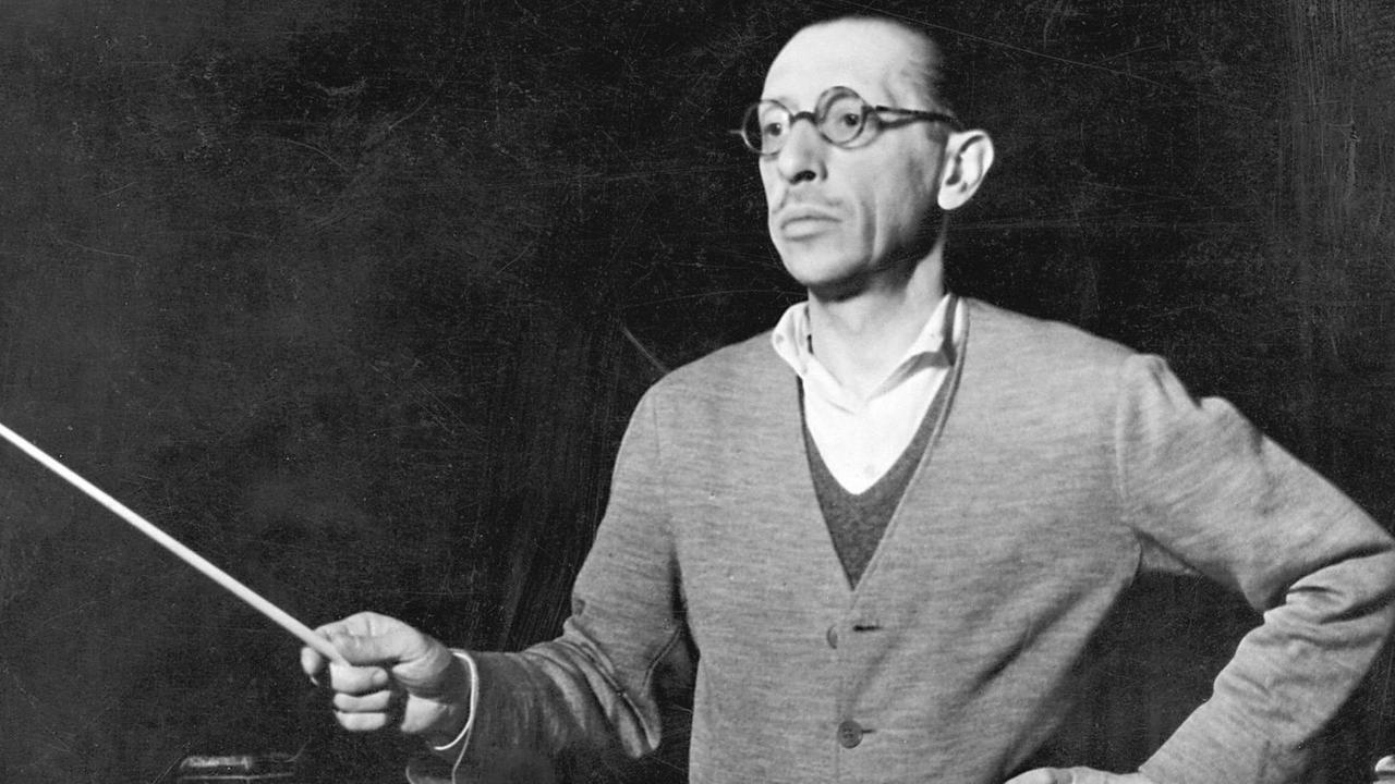 Sachlich und schnörkellos ging Igor Strawinsky an die Arbeit, wenn er seine eigene Musik aufführte. Nicht alle Dirigenten taten es ihm nach Sachlich und schnörkellos ging Igor Strawinsky an die Arbeit, wenn er seine eigene Musik aufführte. Nicht alle Dirigenten taten es ihm nach