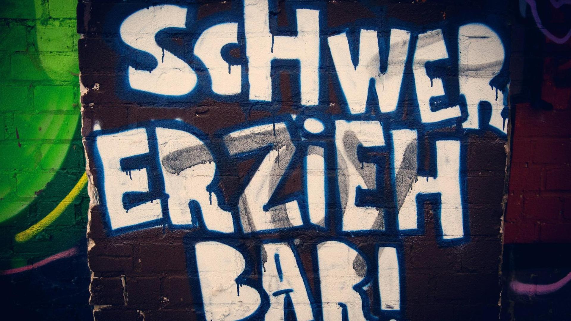 schwer erziehbar, Graffiti PUBLICATIONxINxGERxSUIxAUTxHUNxONLY 1083400754 heavy erziehbar Graffiti PUBLICATIONxINxGERxSUIxAUTxHUNxONLY 1083400754 schwer erziehbar, Graffiti PUBLICATIONxINxGERxSUIxAUTxHUNxONLY 1083400754 heavy erziehbar Graffiti PUBLICATIONxINxGERxSUIxAUTxHUNxONLY 1083400754
