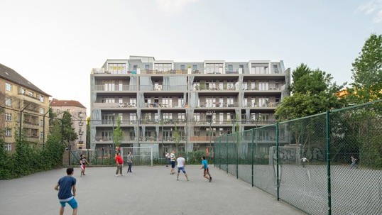 Das Ausbauhaus Berlin Neukölln Das Ausbauhaus Berlin Neukölln