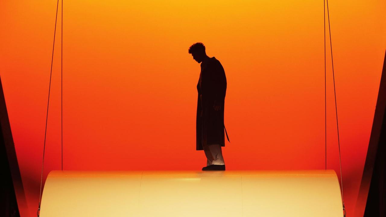 Moses Leo in "1000 Serpentinen Angst". Moses Leo in "1000 Serpentinen Angst".