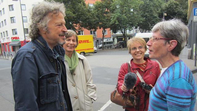 Wolfgang Niedecken mit dem Deutschlandradio-Team