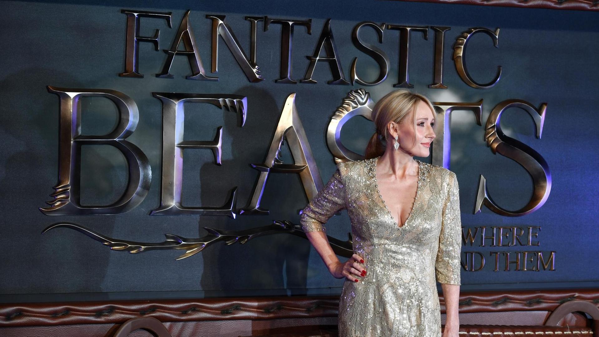 Autorin J.K. Rowling bei der Europapremiere von "Fantastic Beasts and Where to Find Them" in London Autorin J.K. Rowling bei der Europapremiere von "Fantastic Beasts and Where to Find Them" in London