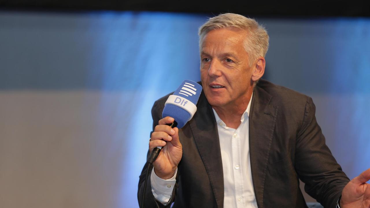 Michael Wulf, RTL-Chefredakteur beim 3. Kölner Forum für Journalismuskritik Michael Wulf, RTL-Chefredakteur beim 3. Kölner Forum für Journalismuskritik