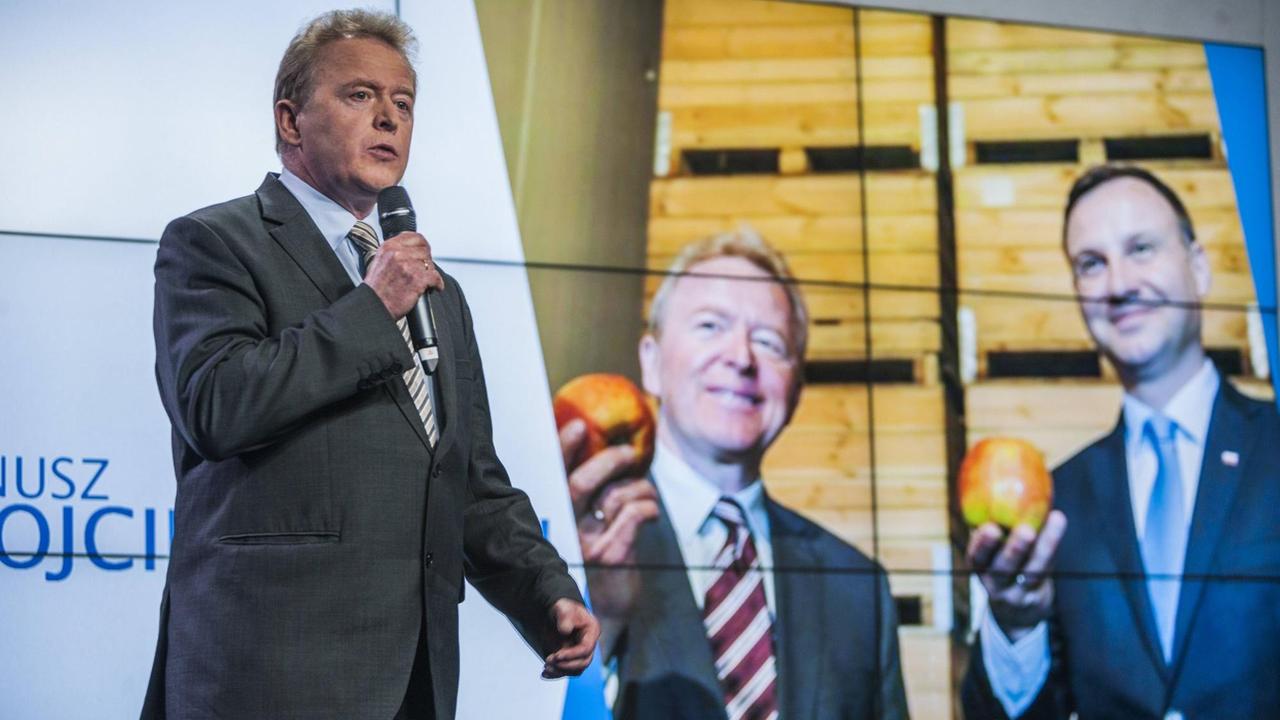 Der polnische Politiker Janusz Wojciechowski während einer Rede rund um den Präsidentschaftswahlkampf Der polnische Politiker Janusz Wojciechowski während einer Rede rund um den Präsidentschaftswahlkampf