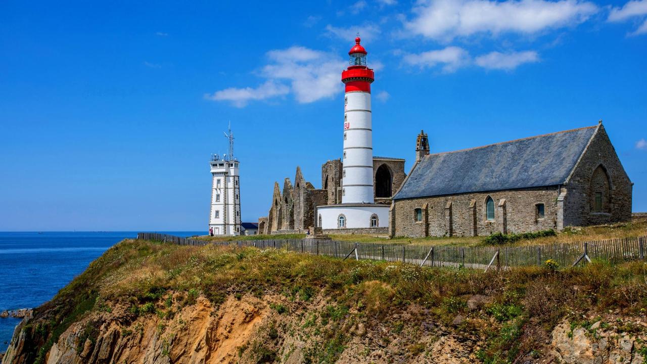 Pointe de St-Mathieu, Gotische Kirchruine und Leuchtturm St-Mathieu, Frankreich, Bretagne, Brest Pointe de St-Mathieu, gothic church ruin and lighthouse St-Mathieu, France, Brittany, Brest BLWS512270 Copyright: xblickwinkel/W.xWillnerx Pointe de St-Mathieu, Gotische Kirchruine und Leuchtturm St-Mathieu, Frankreich, Bretagne, Brest Pointe de St-Mathieu, gothic church ruin and lighthouse St-Mathieu, France, Brittany, Brest BLWS512270 Copyright: xblickwinkel/W.xWillnerx