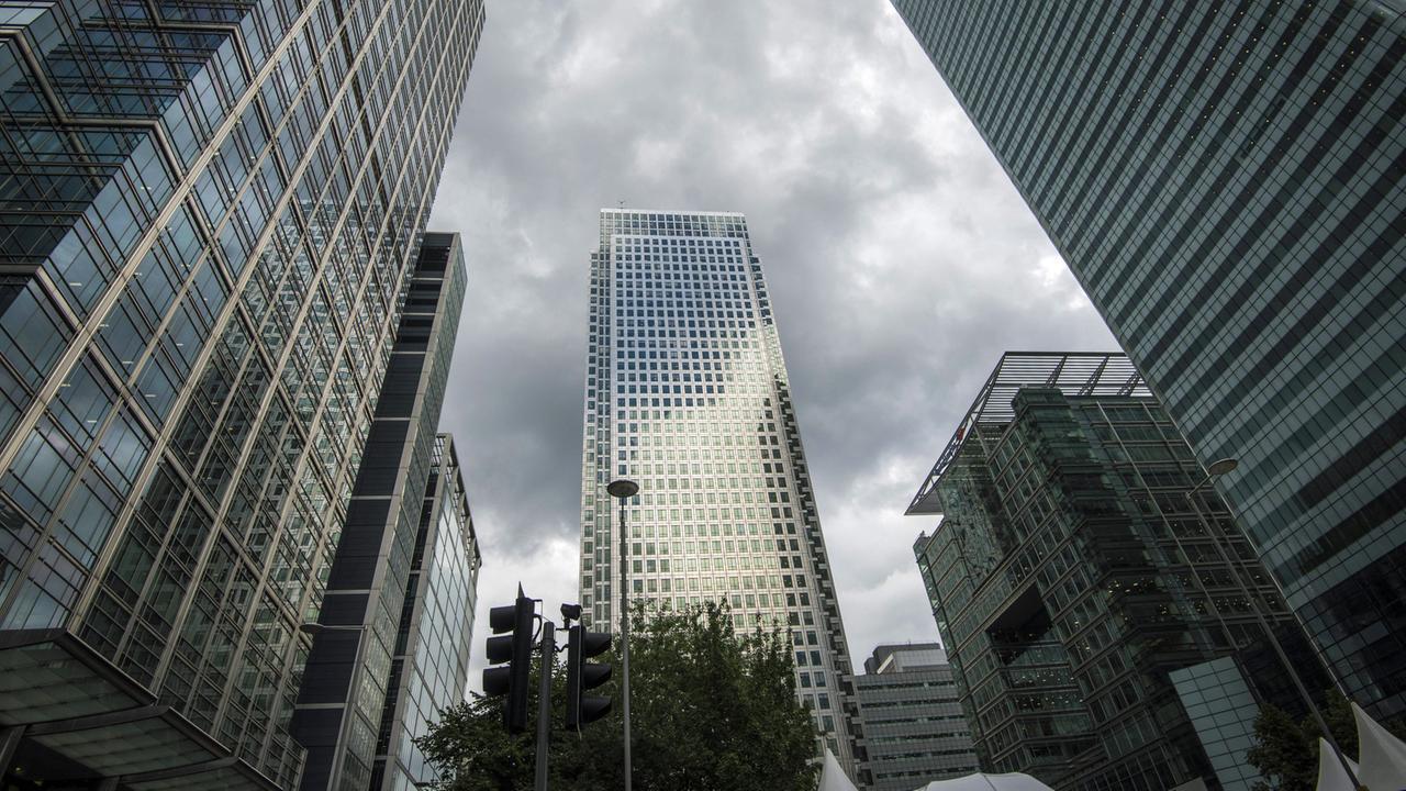 Blick auf One Canada Square in Canary Wharf in London: Hier sitzt die European Banking Authority (EBA). Für die Behörde wird wegen des Brexits ein neuer Standort gesucht. Blick auf One Canada Square in Canary Wharf in London: Hier sitzt die European Banking Authority (EBA). Für die Behörde wird wegen des Brexits ein neuer Standort gesucht.