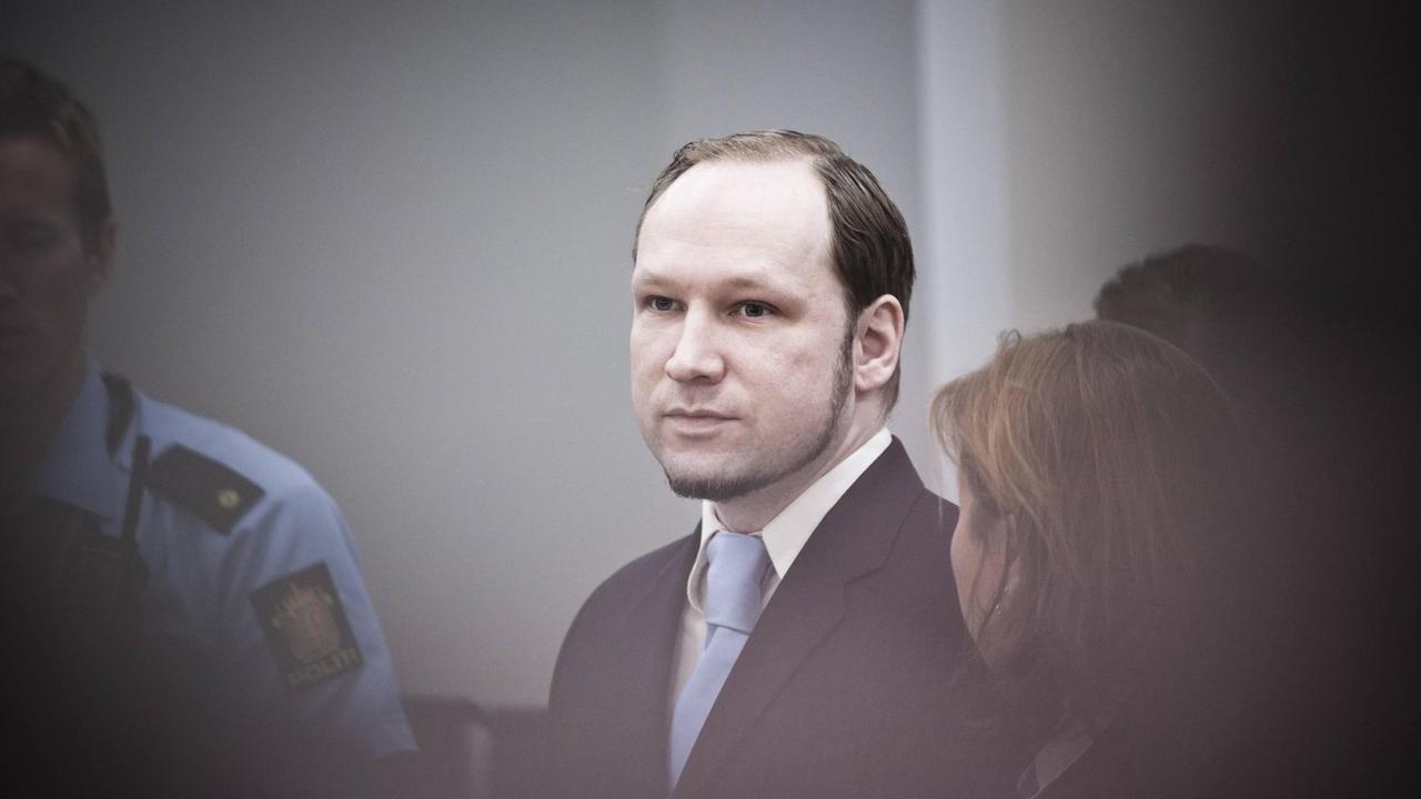 Aufnahme von Anders Breivik im Gerichtssaal. Aufnahme von Anders Breivik im Gerichtssaal.