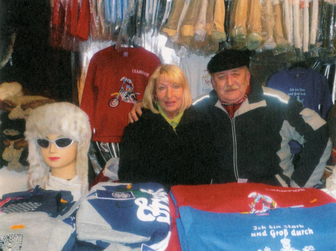 Karin und Jakob Kronenwetter auf dem Markt Karin und Jakob Kronenwetter auf dem Markt