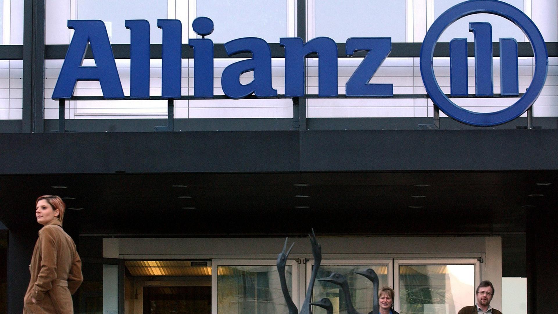 Der Eingang der Hauptverwaltung der Allianz Lebensversicherungs AG in Stuttgart Der Eingang der Hauptverwaltung der Allianz Lebensversicherungs AG in Stuttgart