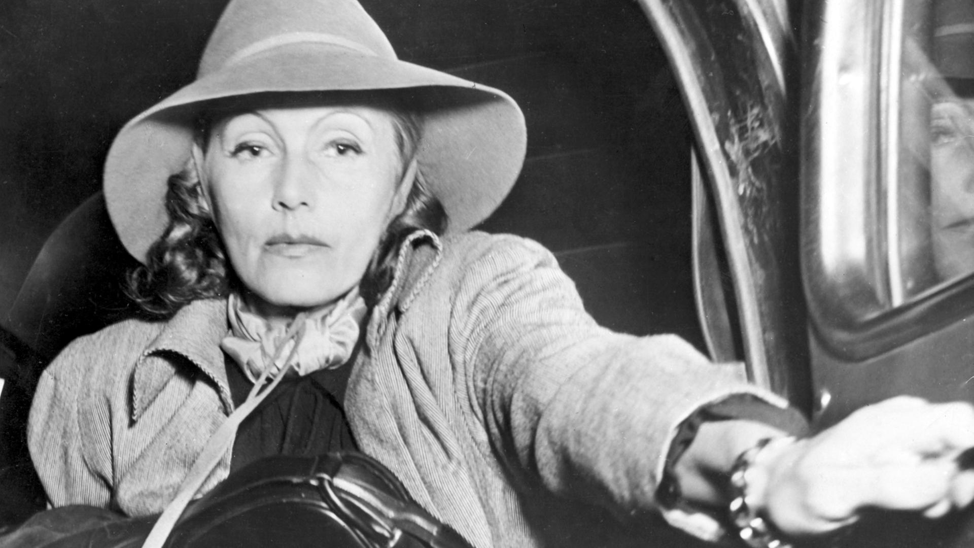 Die schwedisch-amerikanische Schauspielerin Greta Garbo in New York (undatierte Aufnahme) Die schwedisch-amerikanische Schauspielerin Greta Garbo in New York (undatierte Aufnahme)